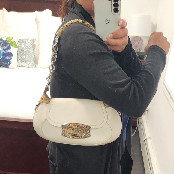 Prada Handbag - Picture 16 of 16